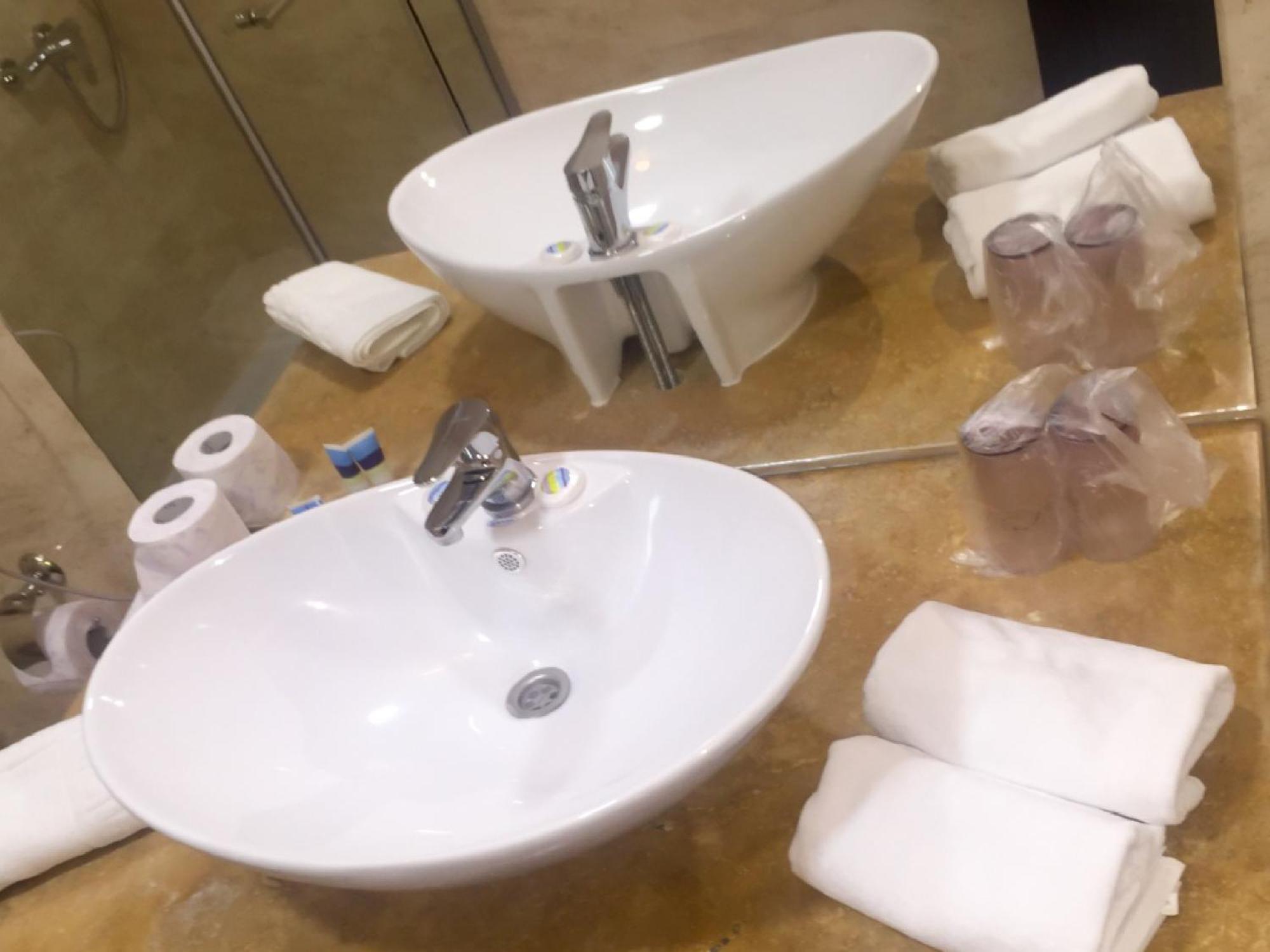 Laura Holiday Hotel Brăila Værelse billede